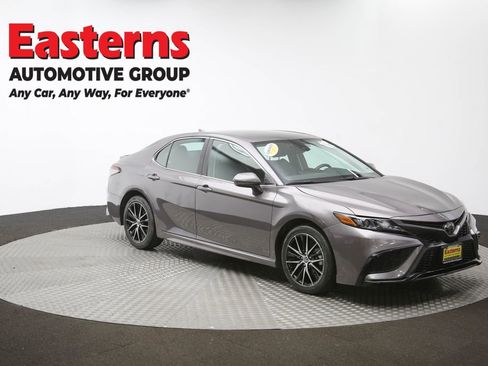 Used 2024 Toyota Camry SE image 85