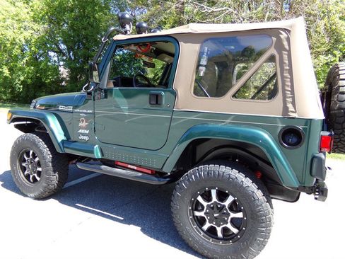 Used 2000 Jeep Wrangler Sahara image 10
