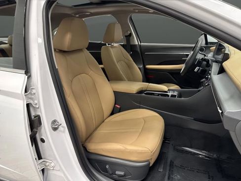 Used 2025 Hyundai Sonata Limited image 31