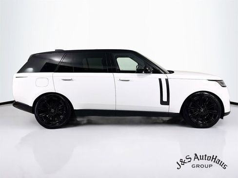 Used 2024 Land Rover Range Rover Long Wheelbase SE AWD/4WD image 8