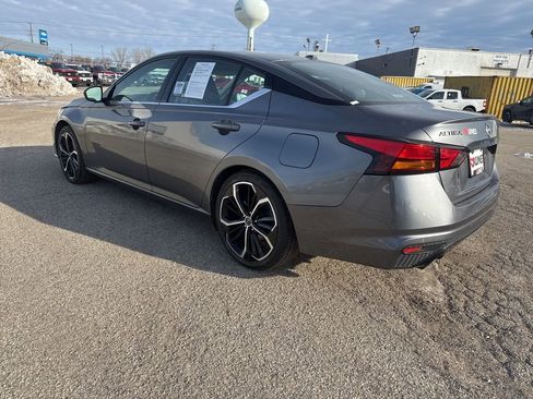 Used 2024 Nissan Altima 2.5 SR image 5