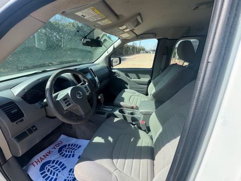 Used 2018 Nissan Frontier S image 8