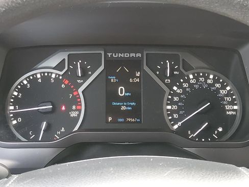 Used 2022 Toyota Tundra SR5 w/ SR5 Convenience Package AWD/4WD image 25