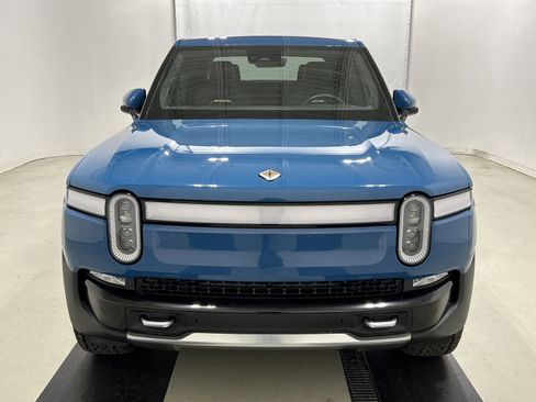 Used 2022 Rivian R1T Adventure image 8