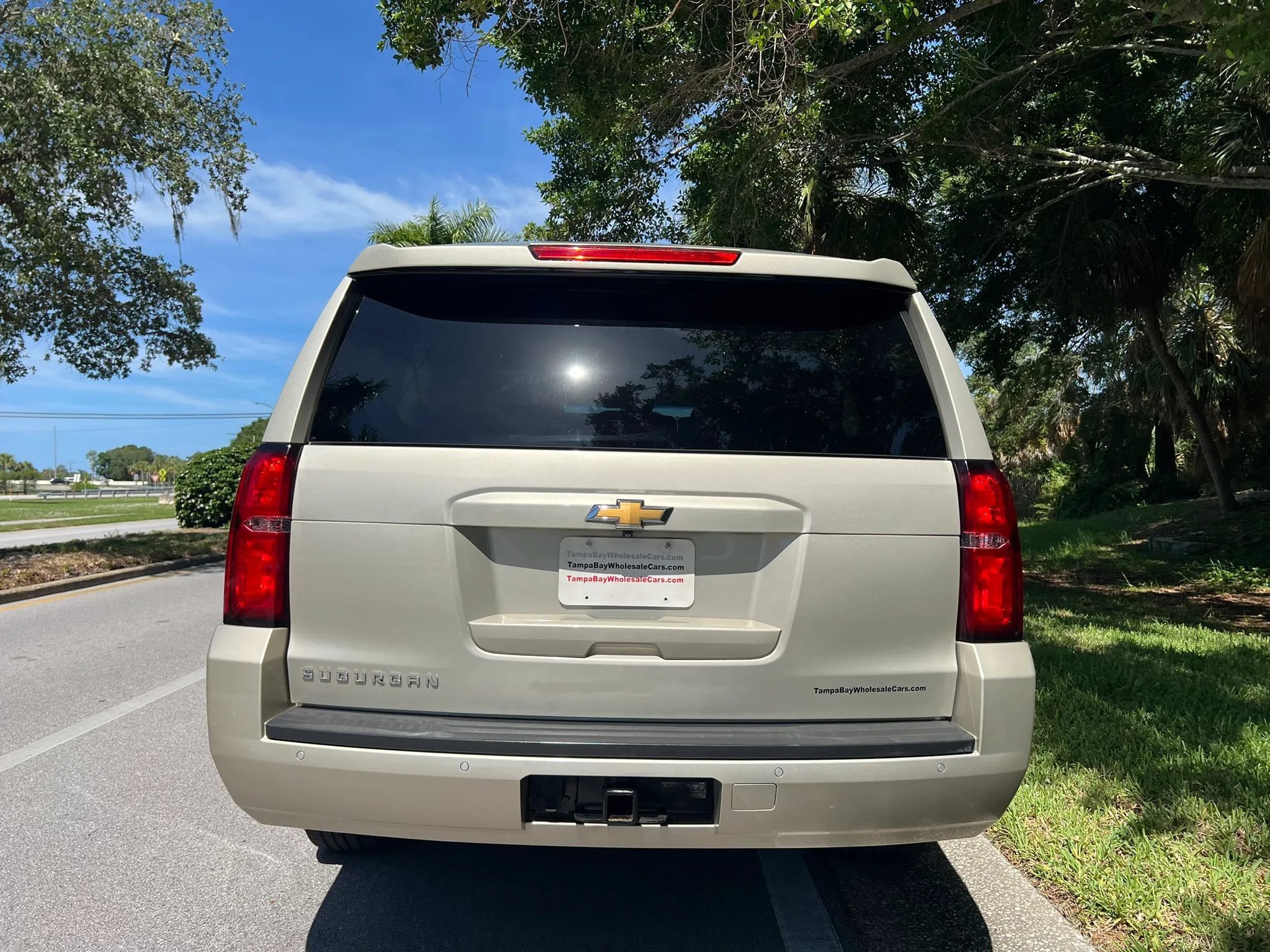 Used 2016 Chevrolet Suburban LT RWD image 55