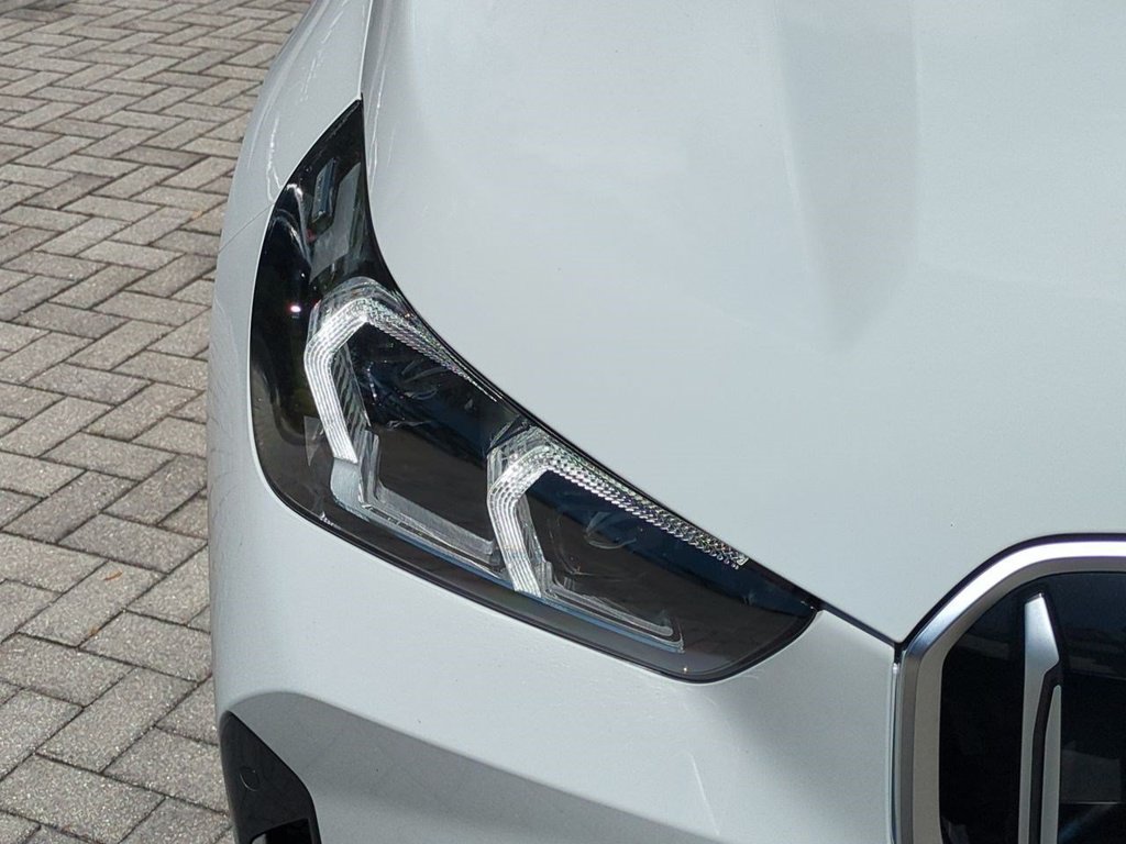 New 2027 BMW X1 xDrive28i AWD/4WD image 10