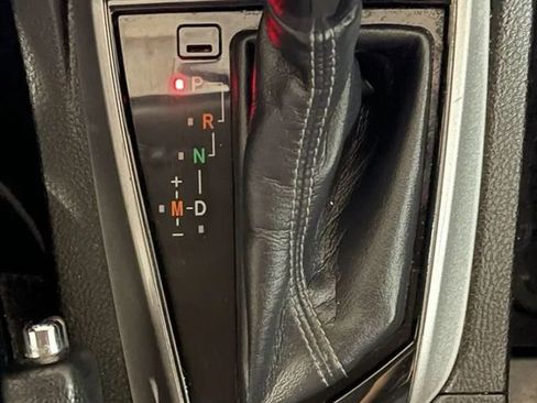 Used 2015 Toyota Corolla S image 30