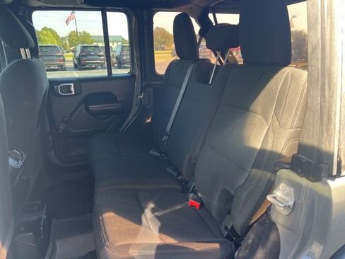 Used 2021 Jeep Wrangler Unlimited Sport AWD/4WD image 19