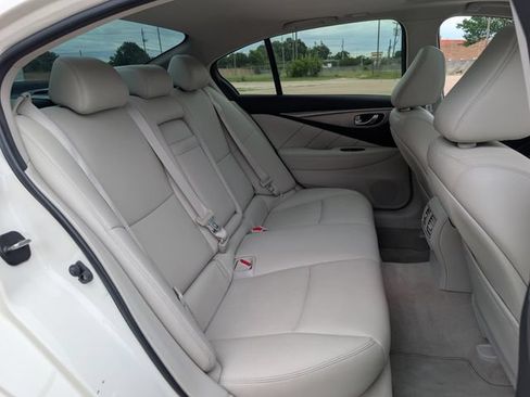 Used 2016 INFINITI Q50 3.0t Premium w/ 3.0T Premium Plus Package RWD image 28