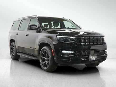 Used 2024 Jeep Wagoneer Series II AWD/4WD image 7