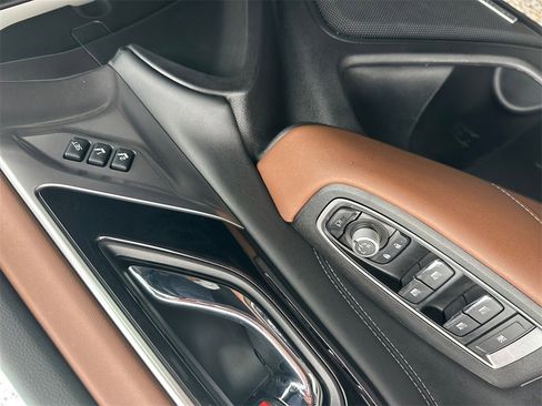 Used 2023 Subaru Outback Touring XT image 27