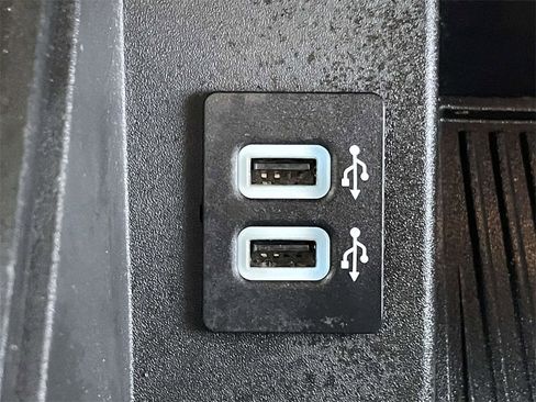 Certified 2019 Ford F250 XLT w/ XLT Value Package image 23