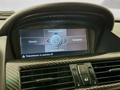 Used 2007 BMW M6 Convertible RWD image 22