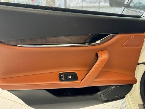 Used 2019 Maserati Quattroporte S Q4 AWD/4WD image 46