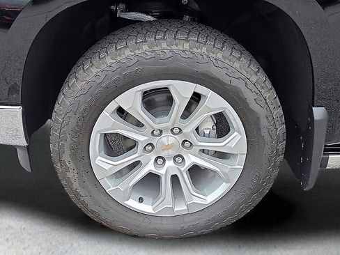 New 2024 Chevrolet Silverado 1500 LTZ w/ Technology Package AWD/4WD image 9