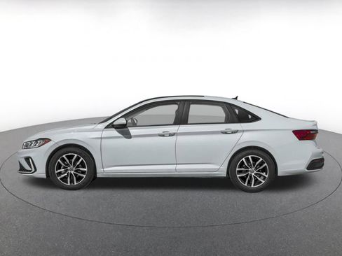 Used 2025 Volkswagen Jetta SE FWD image 3