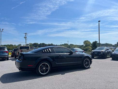 Used 2008 Ford Mustang GT RWD image 4