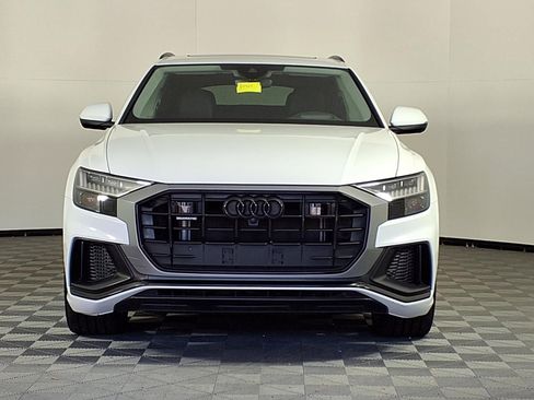 Used 2023 Audi Q8 Prestige AWD/4WD image 2