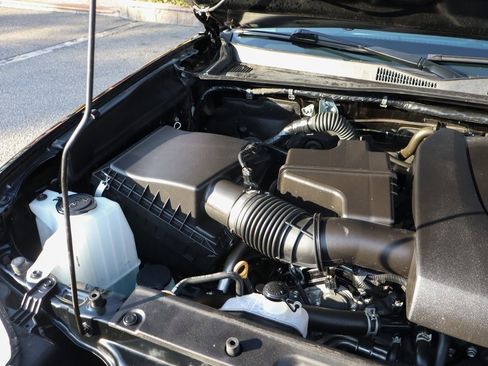 Used 2021 Toyota Tacoma TRD Off-Road image 13