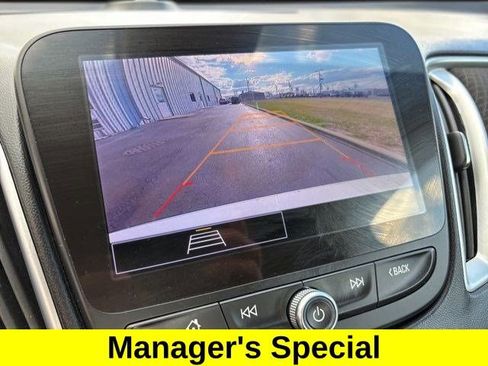 Used 2024 Chevrolet Malibu LT image 22