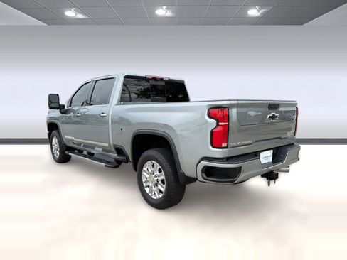 Certified 2024 Chevrolet Silverado 2500 High Country w/ Technology Package image 3