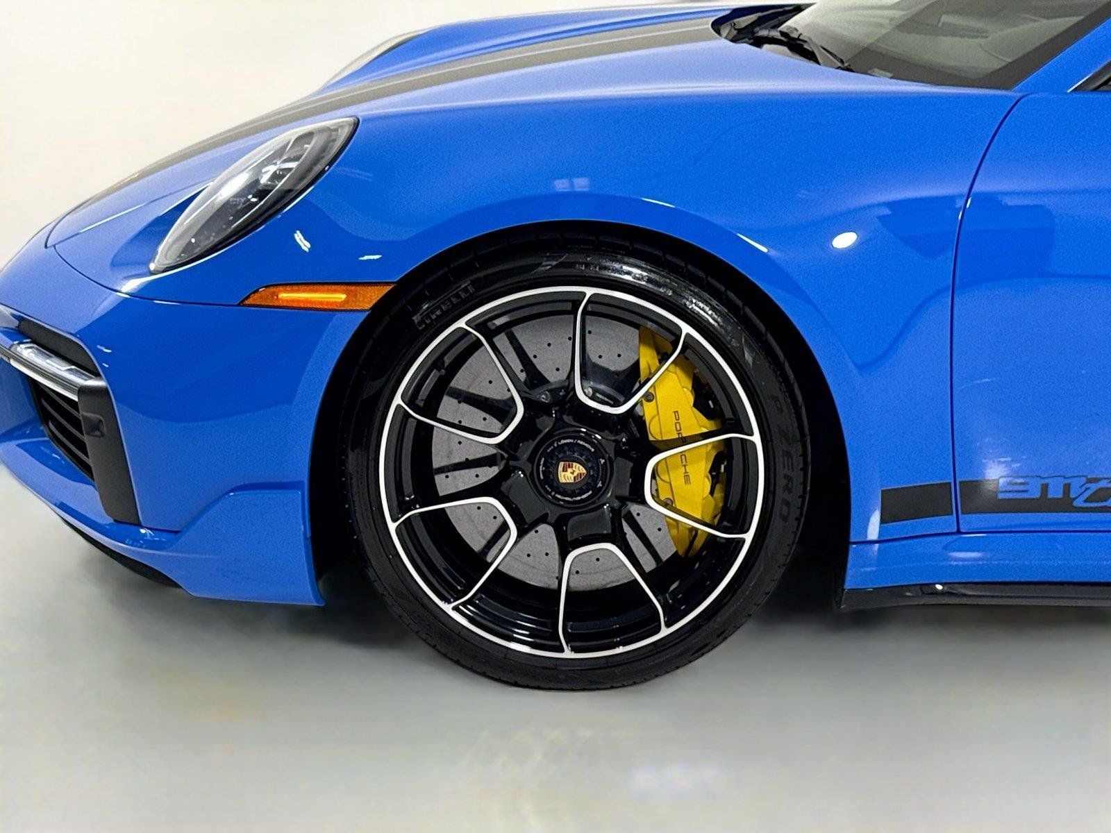 Used 2022 Porsche 911 Turbo S AWD/4WD image 38