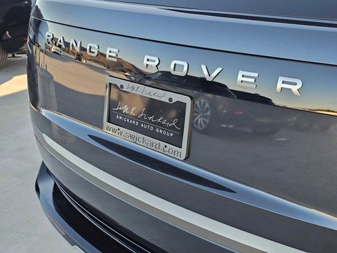 New 2025 Land Rover Range Rover SE image 13