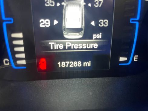 Used 2017 Chrysler Pacifica Touring-L w/ Tire & Wheel Group FWD image 10