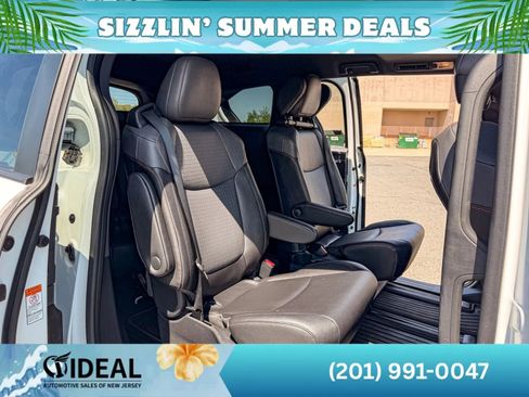 Used 2022 Toyota Sienna XSE w/ XSE Plus Package AWD/4WD image 54