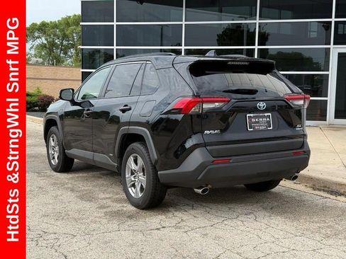 Used 2023 Toyota RAV4 XLE w/ Convenience Package AWD/4WD image 4