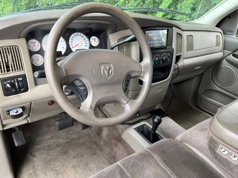 Used 2003 Dodge Ram 2500 Truck ST AWD/4WD image 2