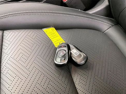 Certified 2023 Buick Encore GX Essence w/ Experience Buick Package image 14