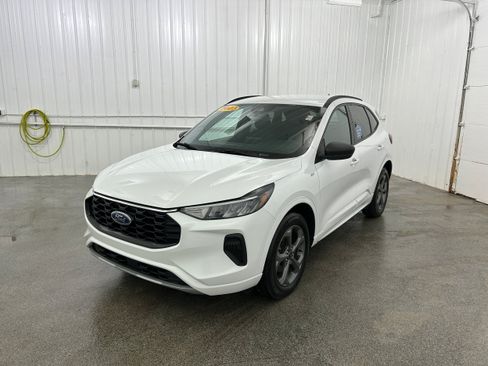 Used 2023 Ford Escape ST-Line AWD/4WD image 18