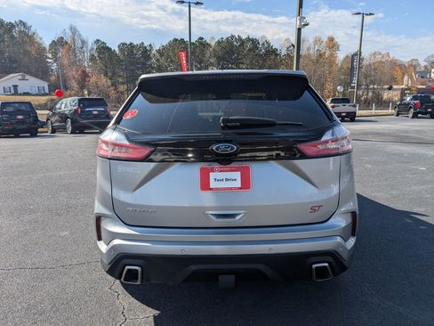 Used 2020 Ford Edge ST image 6