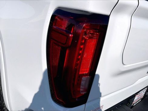 Used 2023 GMC Sierra 1500 AT4 w/ AT4 Premium Package image 25
