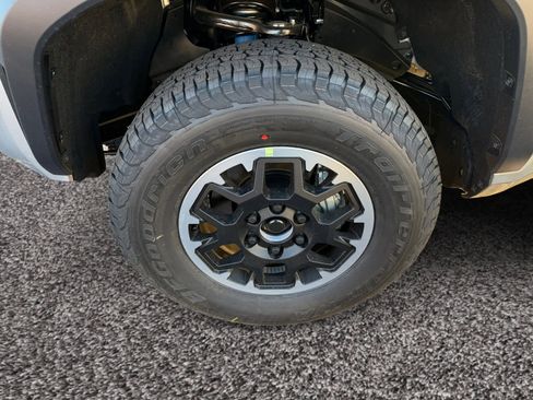 New 2026 Toyota Tacoma TRD Off-Road w/ TRD Off Road Upgrade Package AWD/4WD image 9