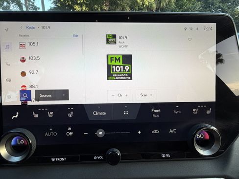 Certified 2025 Lexus RX 350 Premium w/ Accessory Package (Z1) FWD image 23