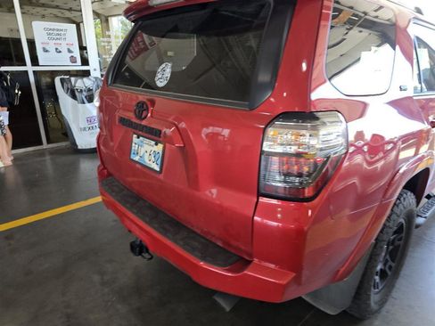 Used 2024 Toyota 4Runner SR5 Premium image 3