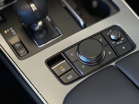 New 2025 MAZDA CX-90 Plug-In Hybrid w/ Premium Plus image 37