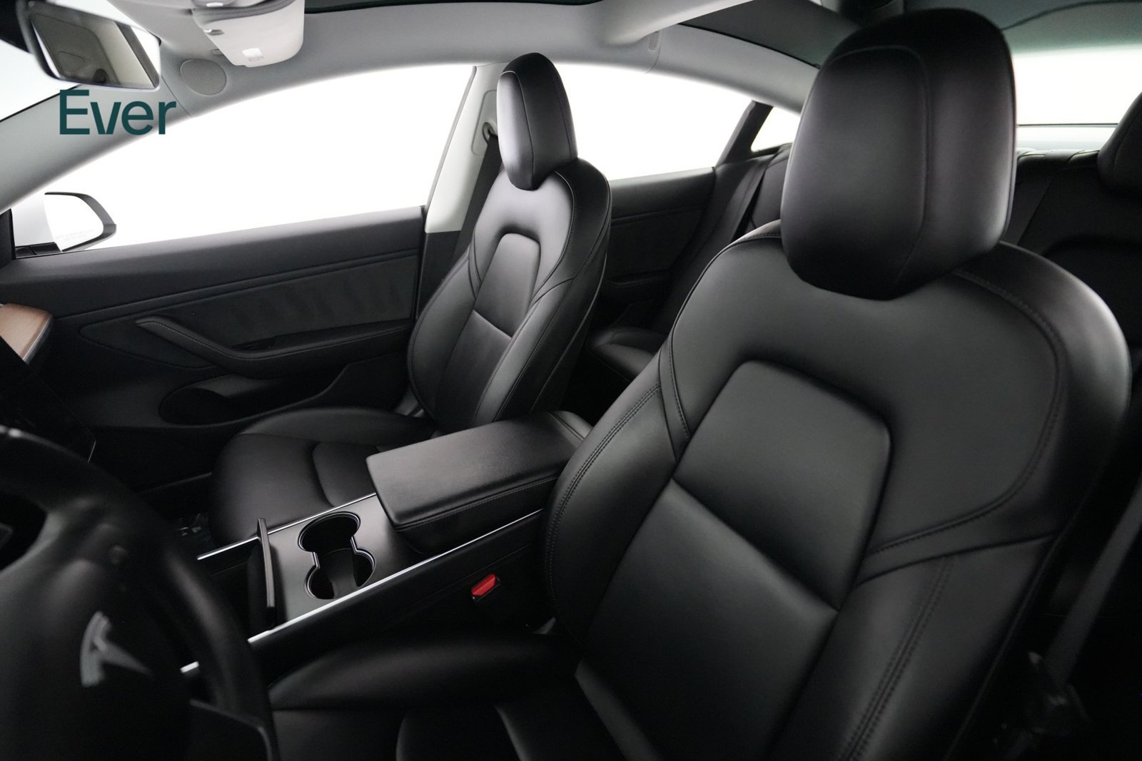 Used 2019 Tesla Model 3 Standard Range RWD image 4