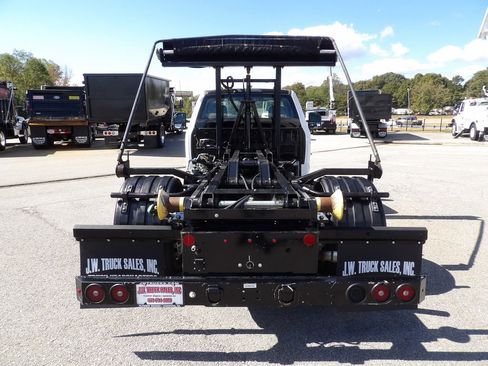 Used 2022 Ford F550 4x4 Regular Cab Super Duty image 18