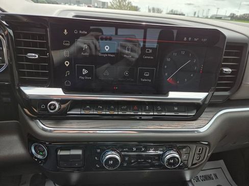 Used 2023 GMC Sierra 1500 SLT w/ SLT Premium Plus Package AWD/4WD image 23