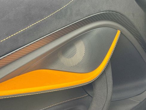 Used 2022 McLaren 720S Performance RWD image 16
