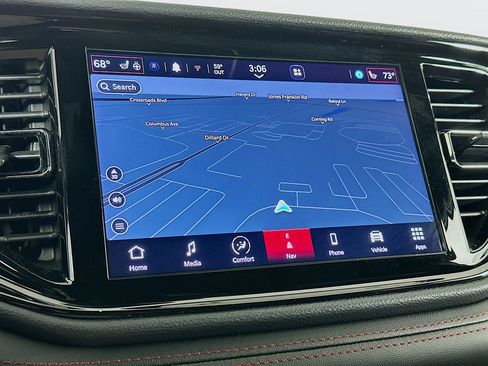 Used 2025 Dodge Durango GT RWD image 22