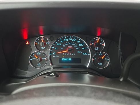 Used 2025 GMC Savana 2500 w/ Driver Convenience Package RWD image 27