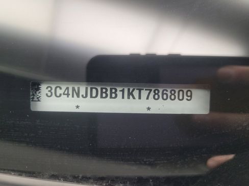 Used 2019 Jeep Compass Latitude w/ Popular Equipment Group image 33