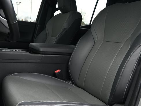 Used 2024 Lexus GX 550 w/ Cold Area Package image 35