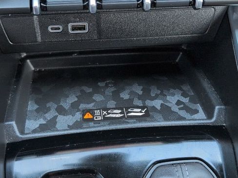 New 2025 Chevrolet Colorado LT w/ LT Convenience Package image 25