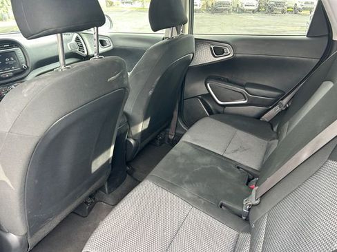 Used 2023 Kia Soul LX w/ Option Group 015 FWD image 28