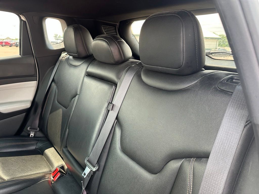 Used 2024 Jeep Compass Limited AWD/4WD image 23
